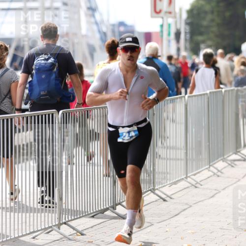 16.08.2026 - KN Förde Triathlon 2026 Antke Förster http://msf.ph/oto/9998677 16.08.2026 13:30:40 Laufen  meine-sportfotos.de