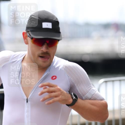 16.08.2026 - KN Förde Triathlon 2026 Antke Förster http://msf.ph/oto/9998682 16.08.2026 13:30:43 Laufen  meine-sportfotos.de