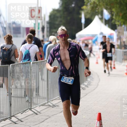 16.08.2026 - KN Förde Triathlon 2026 Antke Förster http://msf.ph/oto/9998683 16.08.2026 13:30:46 Laufen  meine-sportfotos.de