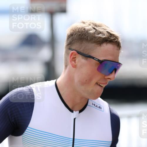 16.08.2026 - KN Förde Triathlon 2026 Antke Förster http://msf.ph/oto/9998703 16.08.2026 13:31:10 Laufen  meine-sportfotos.de