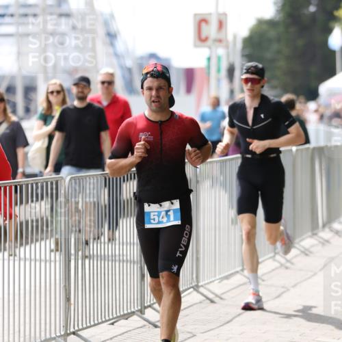16.08.2026 - KN Förde Triathlon 2026 Antke Förster http://msf.ph/oto/9998717 16.08.2026 13:31:38 Laufen  meine-sportfotos.de