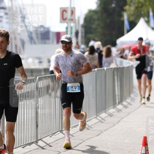 16.08.2026 - KN Förde Triathlon 2026 Antke Förster http://msf.ph/oto/9998737 16.08.2026 13:32:24 Laufen  meine-sportfotos.de