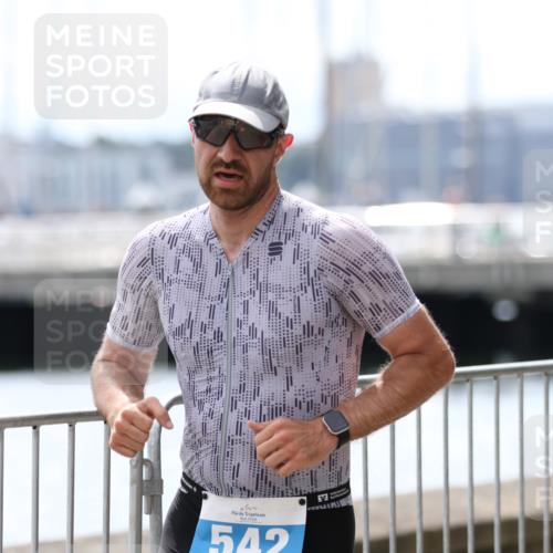 16.08.2026 - KN Förde Triathlon 2026 Antke Förster http://msf.ph/oto/9998742 16.08.2026 13:32:28 Laufen  meine-sportfotos.de