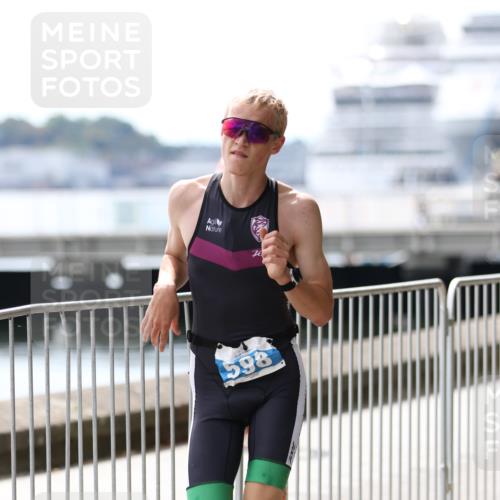 16.08.2026 - KN Förde Triathlon 2026 Antke Förster http://msf.ph/oto/9998752 16.08.2026 13:32:35 Laufen  meine-sportfotos.de