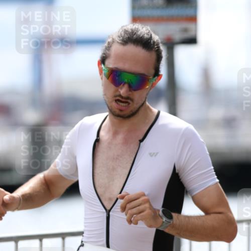 16.08.2026 - KN Förde Triathlon 2026 Antke Förster http://msf.ph/oto/9998761 16.08.2026 13:32:42 Laufen  meine-sportfotos.de