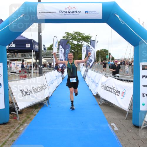 16.08.2026 - KN Förde Triathlon 2026 Markus Tischler http://msf.ph/oto/9998765 16.08.2026 12:08:42 Ziel 390, 390 meine-sportfotos.de