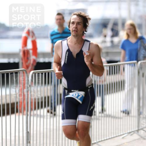 16.08.2026 - KN Förde Triathlon 2026 Antke Förster http://msf.ph/oto/9998771 16.08.2026 13:32:58 Laufen  meine-sportfotos.de
