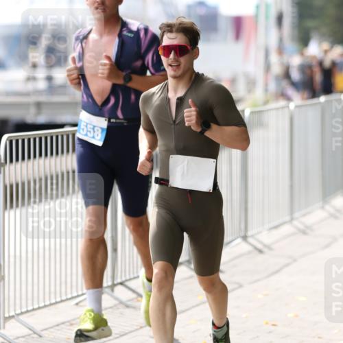 16.08.2026 - KN Förde Triathlon 2026 Antke Förster http://msf.ph/oto/9998780 16.08.2026 13:33:11 Laufen  meine-sportfotos.de