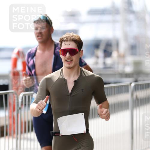 16.08.2026 - KN Förde Triathlon 2026 Antke Förster http://msf.ph/oto/9998781 16.08.2026 13:33:12 Laufen  meine-sportfotos.de