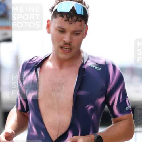 16.08.2026 - KN Förde Triathlon 2026 Antke Förster http://msf.ph/oto/9998785 16.08.2026 13:33:14 Laufen  meine-sportfotos.de