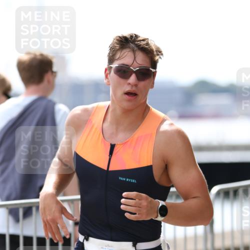 16.08.2026 - KN Förde Triathlon 2026 Antke Förster http://msf.ph/oto/9998799 16.08.2026 13:33:26 Laufen  meine-sportfotos.de