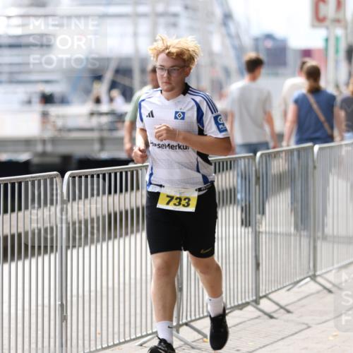 16.08.2026 - KN Förde Triathlon 2026 Antke Förster http://msf.ph/oto/9998820 16.08.2026 13:34:01 Laufen  meine-sportfotos.de