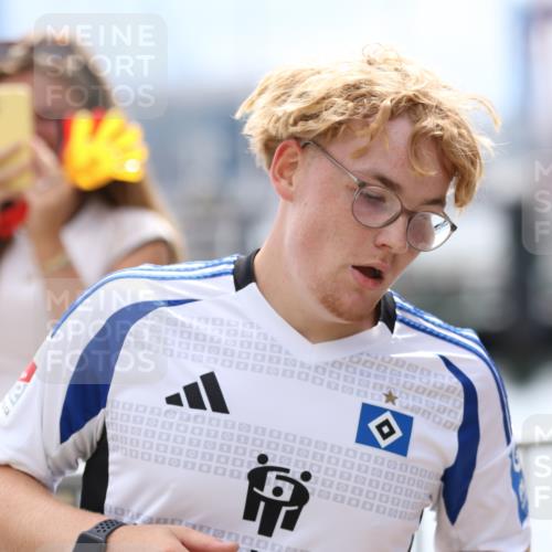 16.08.2026 - KN Förde Triathlon 2026 Antke Förster http://msf.ph/oto/9998825 16.08.2026 13:34:04 Laufen  meine-sportfotos.de