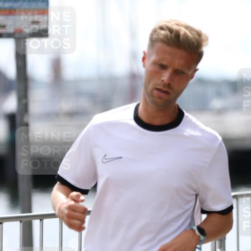 16.08.2026 - KN Förde Triathlon 2026 Antke Förster http://msf.ph/oto/9998844 16.08.2026 13:34:55 Laufen  meine-sportfotos.de