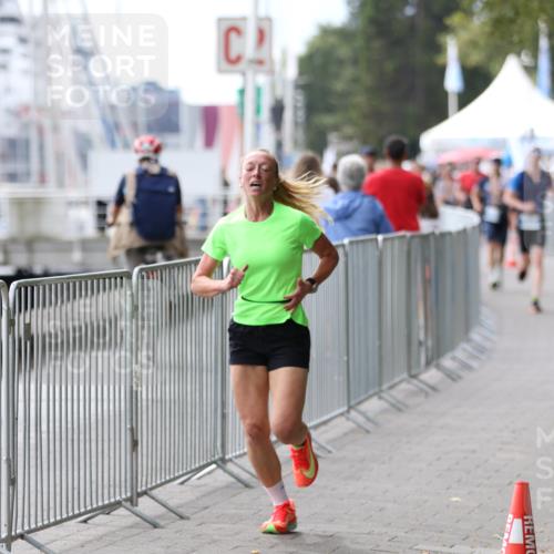 16.08.2026 - KN Förde Triathlon 2026 Antke Förster http://msf.ph/oto/9998867 16.08.2026 13:35:47 Laufen  meine-sportfotos.de