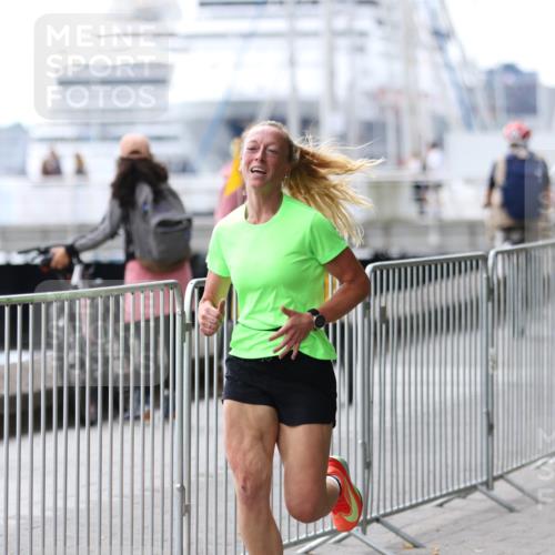 16.08.2026 - KN Förde Triathlon 2026 Antke Förster http://msf.ph/oto/9998870 16.08.2026 13:35:48 Laufen  meine-sportfotos.de
