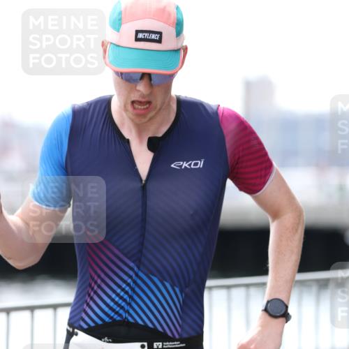 16.08.2026 - KN Förde Triathlon 2026 Antke Förster http://msf.ph/oto/9998884 16.08.2026 13:36:00 Laufen  meine-sportfotos.de
