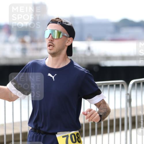 16.08.2026 - KN Förde Triathlon 2026 Antke Förster http://msf.ph/oto/9998899 16.08.2026 13:36:10 Laufen  meine-sportfotos.de