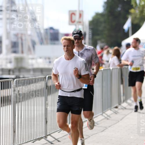 16.08.2026 - KN Förde Triathlon 2026 Antke Förster http://msf.ph/oto/9998916 16.08.2026 13:36:36 Laufen  meine-sportfotos.de