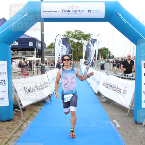 16.08.2026 - KN Förde Triathlon 2026 Markus Tischler http://msf.ph/oto/9998954 16.08.2026 12:10:59 Ziel 386, 386 meine-sportfotos.de
