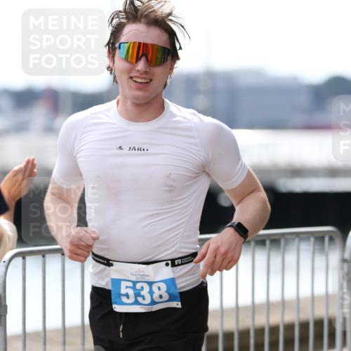 16.08.2026 - KN Förde Triathlon 2026 Antke Förster http://msf.ph/oto/9998958 16.08.2026 13:37:28 Laufen  meine-sportfotos.de