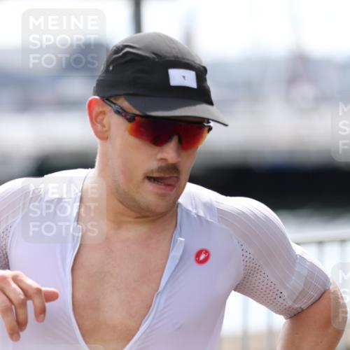 16.08.2026 - KN Förde Triathlon 2026 Antke Förster http://msf.ph/oto/9998964 16.08.2026 13:37:31 Laufen  meine-sportfotos.de