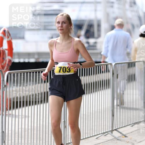 16.08.2026 - KN Förde Triathlon 2026 Antke Förster http://msf.ph/oto/9998972 16.08.2026 13:37:41 Laufen  meine-sportfotos.de