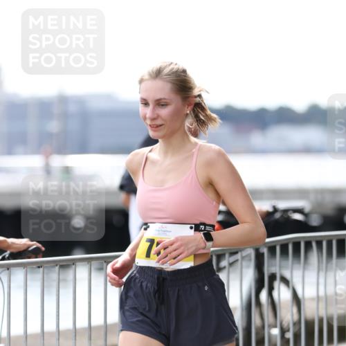 16.08.2026 - KN Förde Triathlon 2026 Antke Förster http://msf.ph/oto/9998973 16.08.2026 13:37:43 Laufen  meine-sportfotos.de