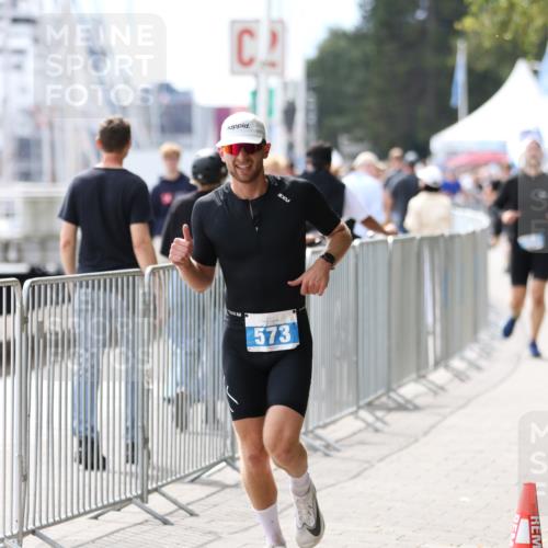 16.08.2026 - KN Förde Triathlon 2026 Antke Förster http://msf.ph/oto/9998979 16.08.2026 13:37:59 Laufen  meine-sportfotos.de