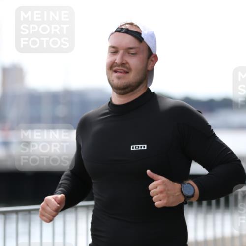 16.08.2026 - KN Förde Triathlon 2026 Antke Förster http://msf.ph/oto/9998990 16.08.2026 13:38:10 Laufen  meine-sportfotos.de