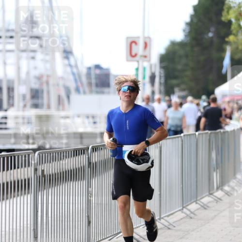 16.08.2026 - KN Förde Triathlon 2026 Antke Förster http://msf.ph/oto/9999003 16.08.2026 13:38:21 Laufen  meine-sportfotos.de