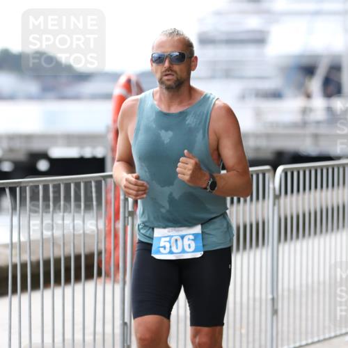 16.08.2026 - KN Förde Triathlon 2026 Antke Förster http://msf.ph/oto/9999012 16.08.2026 13:38:29 Laufen  meine-sportfotos.de
