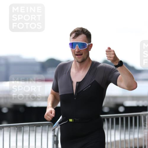 16.08.2026 - KN Förde Triathlon 2026 Antke Förster http://msf.ph/oto/9999019 16.08.2026 13:38:35 Laufen  meine-sportfotos.de