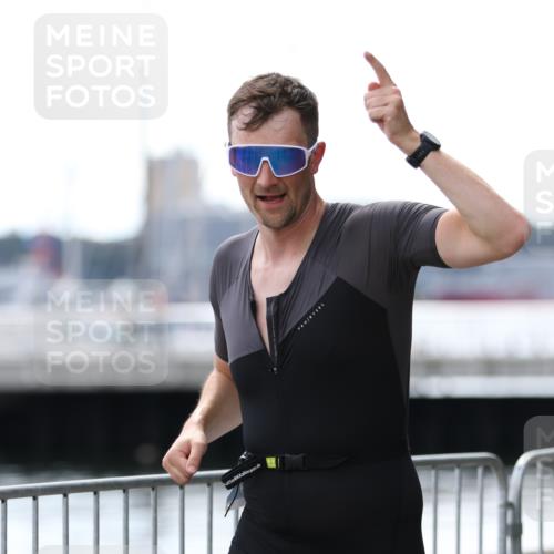 16.08.2026 - KN Förde Triathlon 2026 Antke Förster http://msf.ph/oto/9999021 16.08.2026 13:38:36 Laufen  meine-sportfotos.de