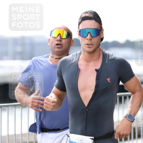 16.08.2026 - KN Förde Triathlon 2026 Antke Förster http://msf.ph/oto/9999041 16.08.2026 13:38:50 Laufen  meine-sportfotos.de