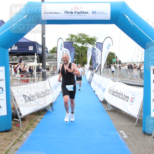 16.08.2026 - KN Förde Triathlon 2026 Markus Tischler http://msf.ph/oto/9999053 16.08.2026 12:11:52 Ziel 353, 382, 353, 382 meine-sportfotos.de