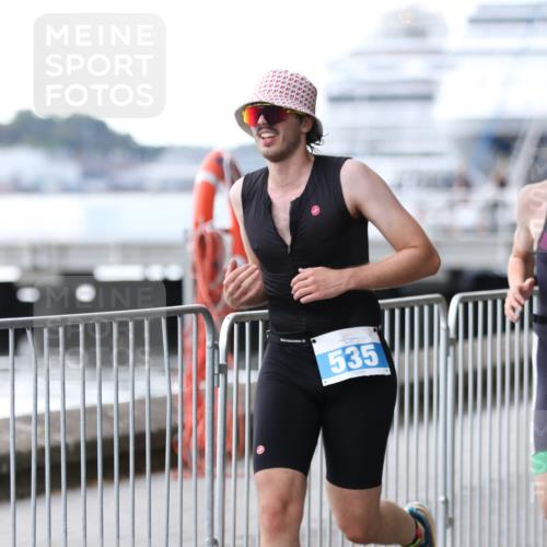 16.08.2026 - KN Förde Triathlon 2026 Antke Förster http://msf.ph/oto/9999107 16.08.2026 13:40:07 Laufen  meine-sportfotos.de