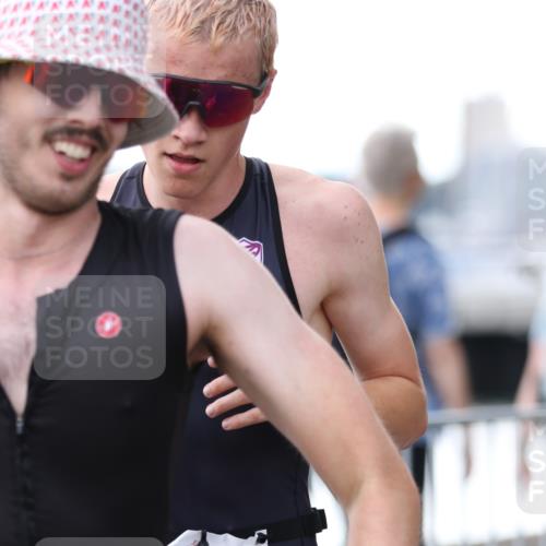 16.08.2026 - KN Förde Triathlon 2026 Antke Förster http://msf.ph/oto/9999113 16.08.2026 13:40:11 Laufen  meine-sportfotos.de
