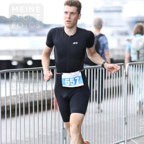 16.08.2026 - KN Förde Triathlon 2026 Antke Förster http://msf.ph/oto/9999115 16.08.2026 13:40:18 Laufen  meine-sportfotos.de