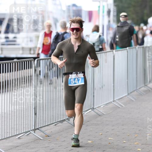 16.08.2026 - KN Förde Triathlon 2026 Antke Förster http://msf.ph/oto/9999120 16.08.2026 13:40:26 Laufen  meine-sportfotos.de