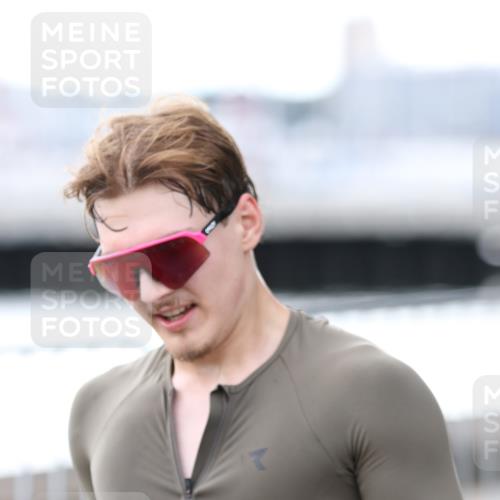 16.08.2026 - KN Förde Triathlon 2026 Antke Förster http://msf.ph/oto/9999127 16.08.2026 13:40:29 Laufen  meine-sportfotos.de