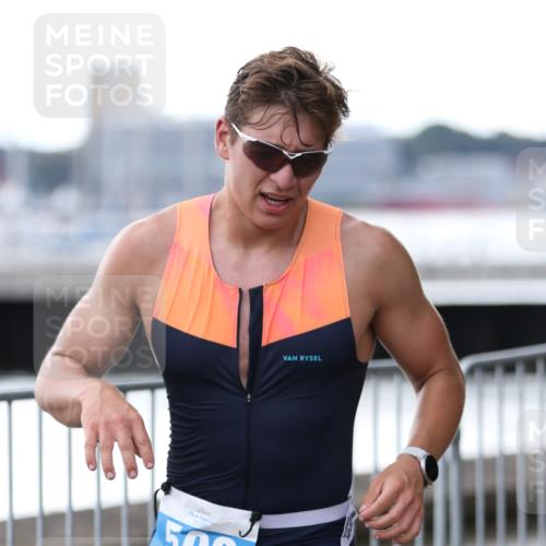16.08.2026 - KN Förde Triathlon 2026 Antke Förster http://msf.ph/oto/9999131 16.08.2026 13:40:36 Laufen  meine-sportfotos.de