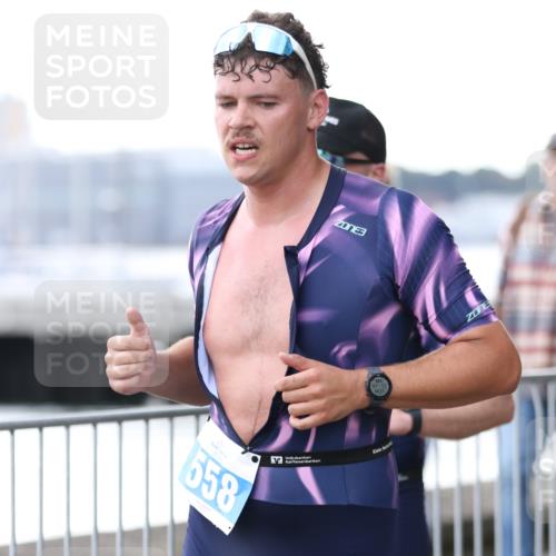 16.08.2026 - KN Förde Triathlon 2026 Antke Förster http://msf.ph/oto/9999142 16.08.2026 13:40:43 Laufen  meine-sportfotos.de