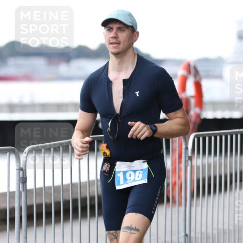 16.08.2026 - KN Förde Triathlon 2026 Antke Förster http://msf.ph/oto/9999166 16.08.2026 13:41:04 Laufen  meine-sportfotos.de