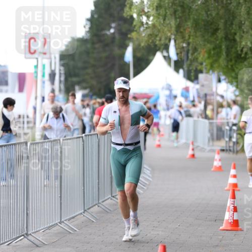 16.08.2026 - KN Förde Triathlon 2026 Antke Förster http://msf.ph/oto/9999223 16.08.2026 13:42:19 Laufen  meine-sportfotos.de