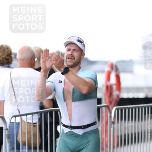 16.08.2026 - KN Förde Triathlon 2026 Antke Förster http://msf.ph/oto/9999227 16.08.2026 13:42:23 Laufen  meine-sportfotos.de