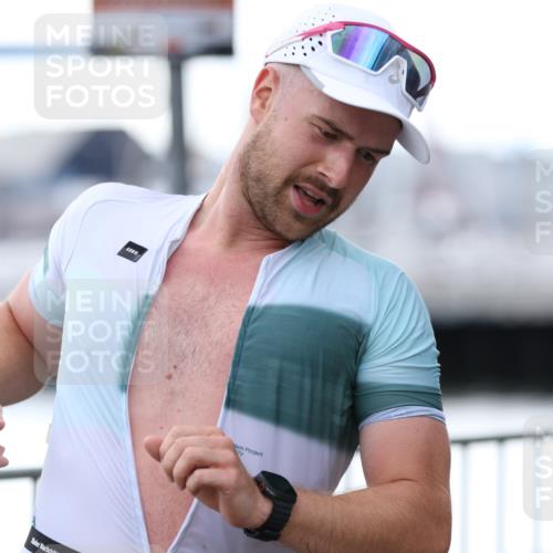 16.08.2026 - KN Förde Triathlon 2026 Antke Förster http://msf.ph/oto/9999231 16.08.2026 13:42:24 Laufen  meine-sportfotos.de