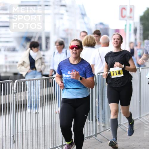 16.08.2026 - KN Förde Triathlon 2026 Antke Förster http://msf.ph/oto/9999234 16.08.2026 13:42:39 Laufen  meine-sportfotos.de