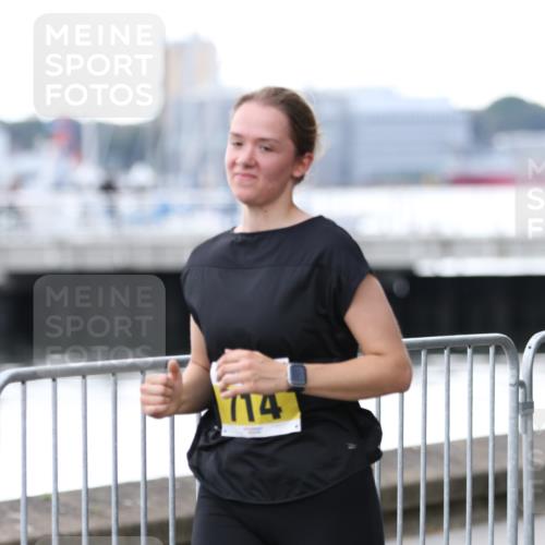 16.08.2026 - KN Förde Triathlon 2026 Antke Förster http://msf.ph/oto/9999241 16.08.2026 13:42:43 Laufen  meine-sportfotos.de