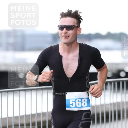 16.08.2026 - KN Förde Triathlon 2026 Antke Förster http://msf.ph/oto/9999256 16.08.2026 13:42:54 Laufen  meine-sportfotos.de